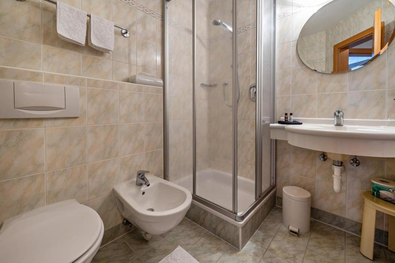 Haus Zur Vogelweide App 2 Apartment Добиако Екстериор снимка